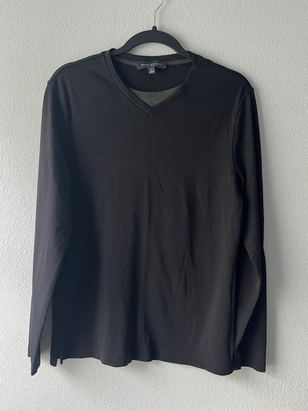 Robert Barakett Men’s S Black Pima Cotton V Neck Long Sleeve Quiet Luxury Tee